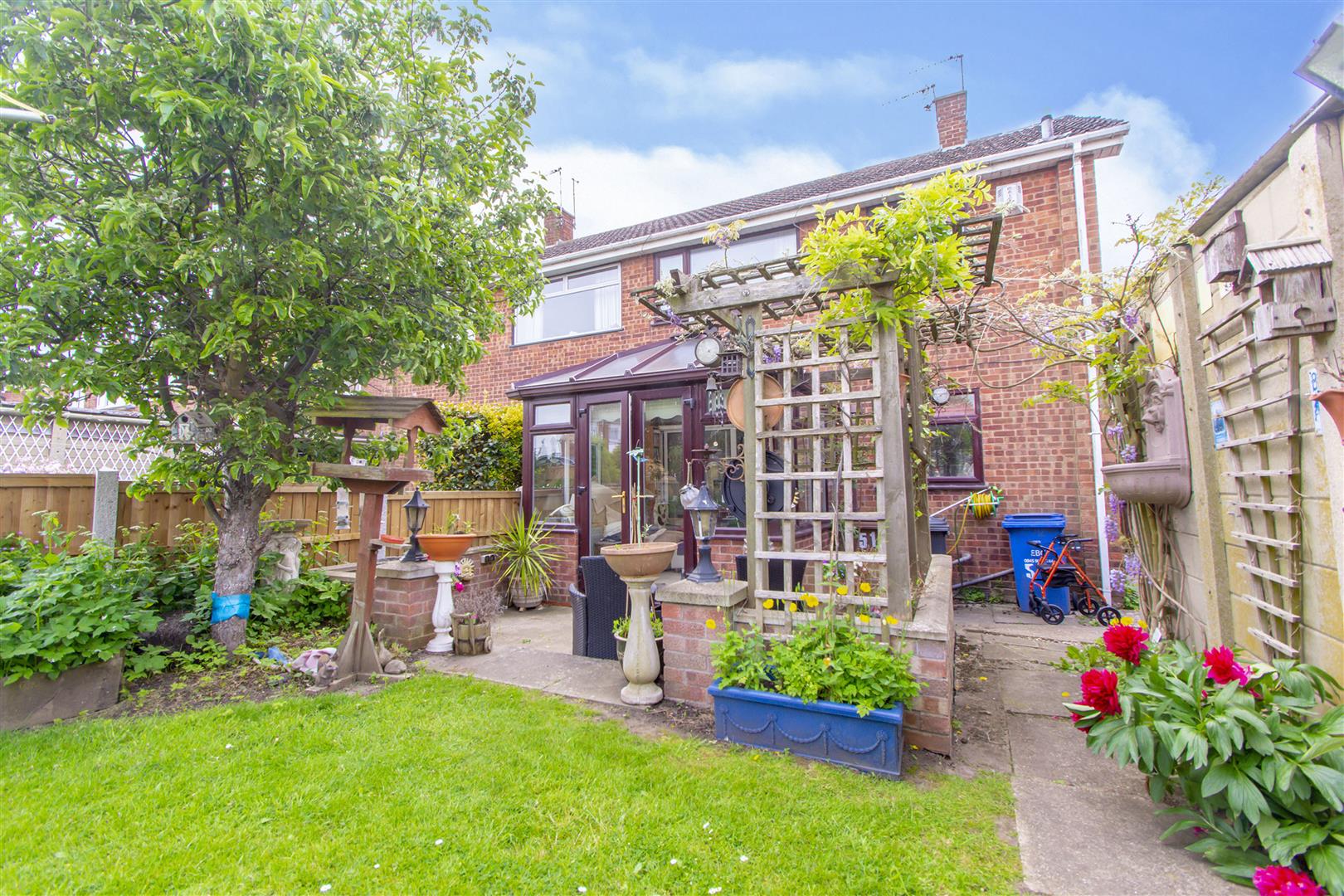 Lime Grove, Draycott Robert Ellis Estate Agents